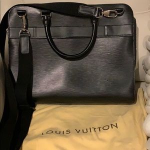 Louis Vuitton noir Epi briefcase